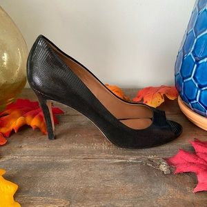 Ann Taylor all leather opened toed pumps
